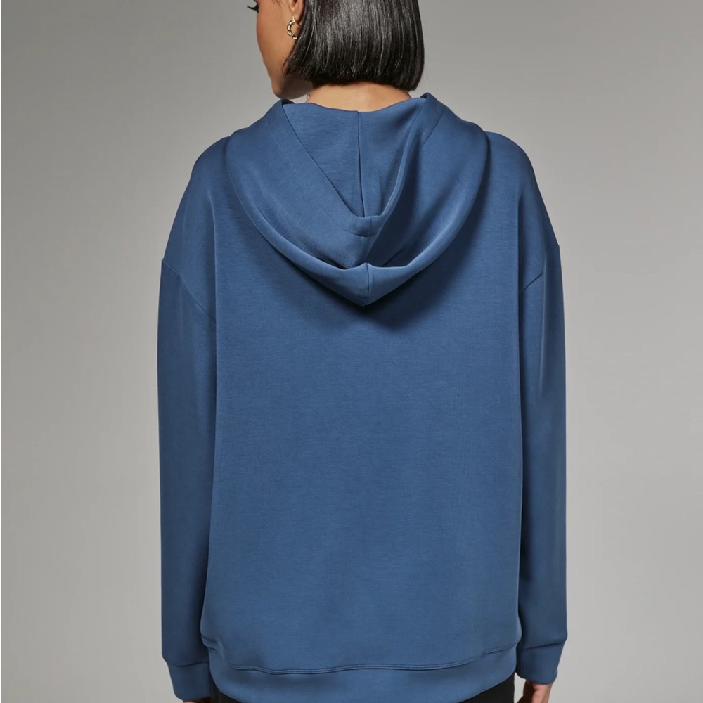 7 Diamonds Women's Hoodie Size Medium - Picture 2 of 11